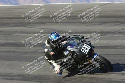 media/Mar-21-2025-CVMA Friday Practice (Fri) [[30cd4fe323]]/2-Racer 1/Session 2 (Bowl)/
